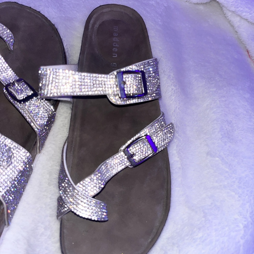 Hiii🥰, I’m selling some new never worn before madden girl rhinestone sandals!💕